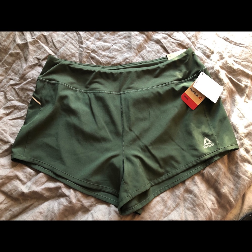 Reebok running short